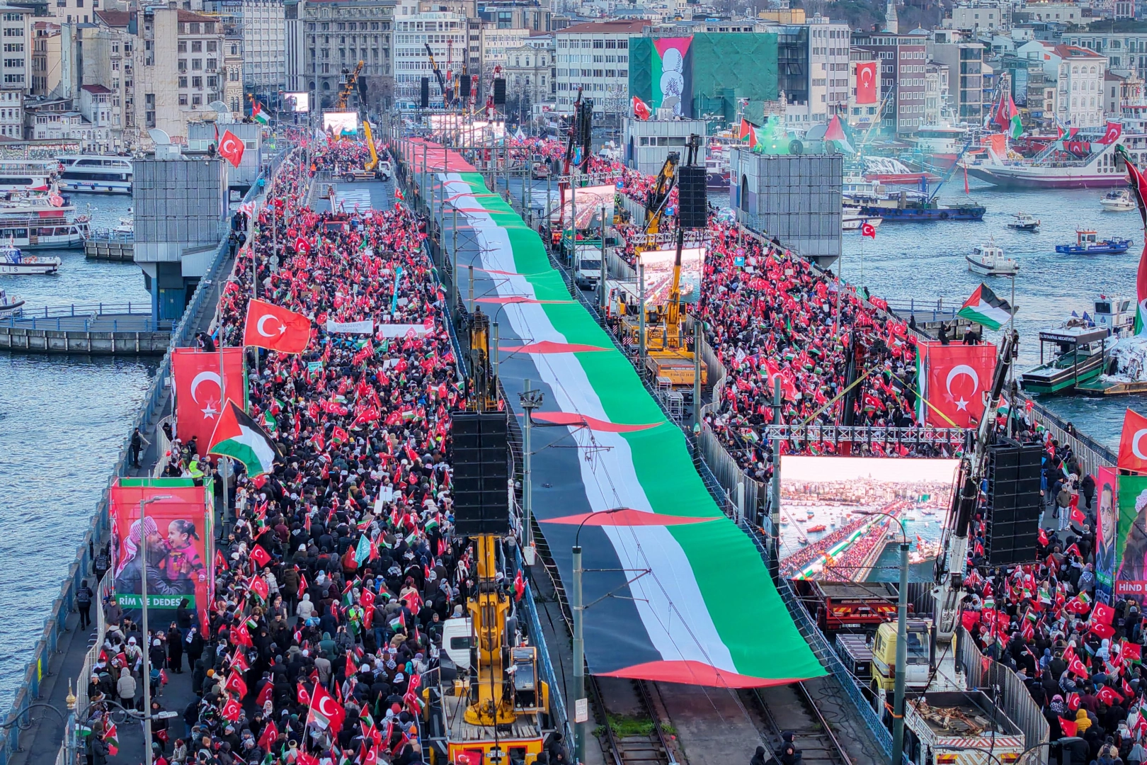 İstanbul Filistin i&ccedil;in tek y&uuml;rek oldu
