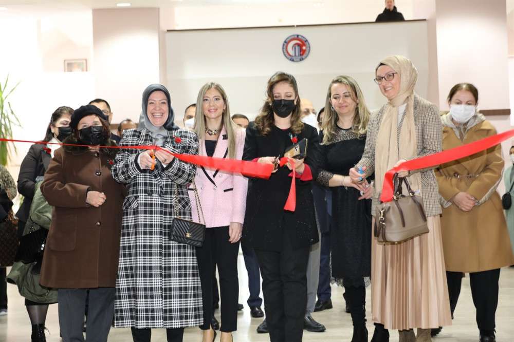 Geleceğin Dinamiği: Güçlü Kadınlar