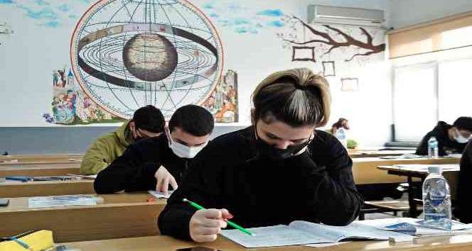 Gençler TYT provasında!