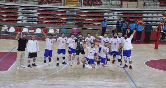 Karacabey Belediyespor her branşta yükselişte