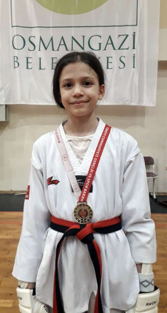 Osmangazili Taekwondocu Zirveye Oturdu