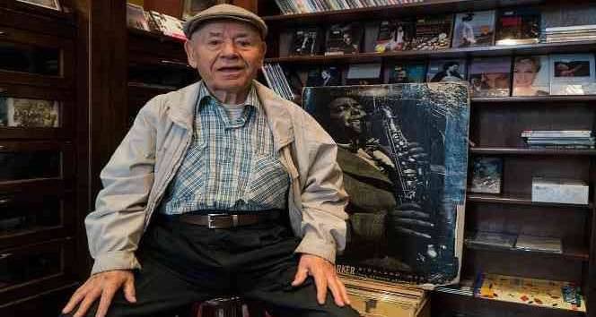 Ünlü müzisyen Falay hayatını kaybetti